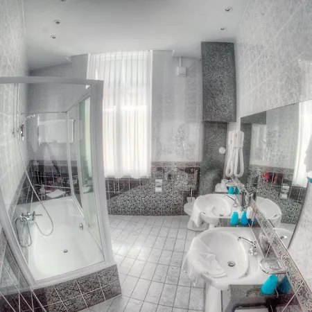 Hotell Antigone 3*